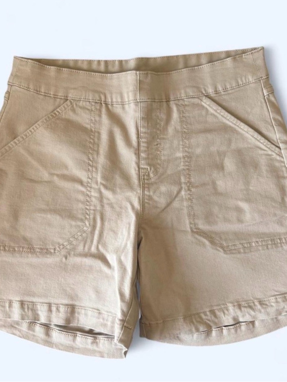 Women’s Beige Cotton Utility Shorts
